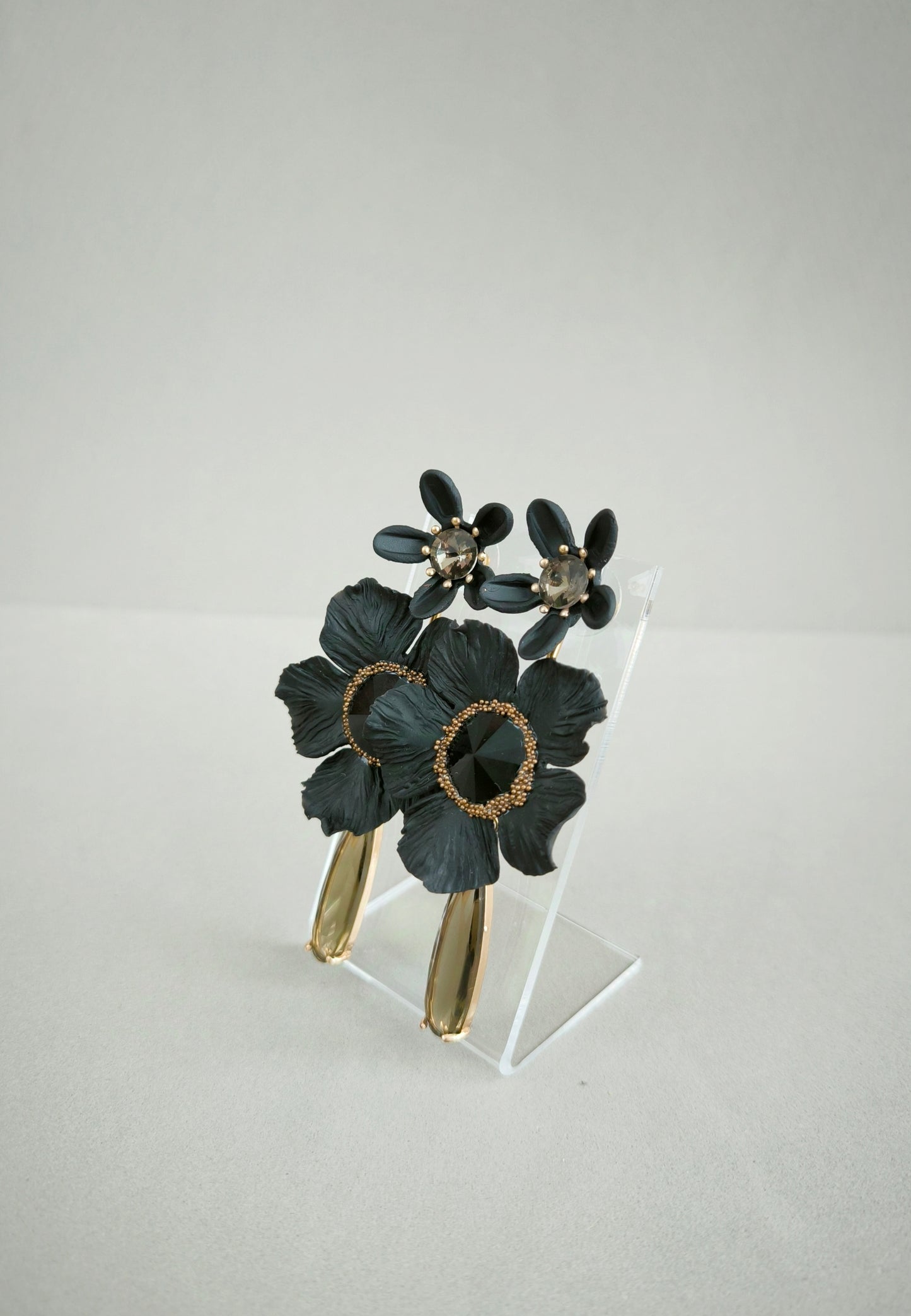 Acacia Black