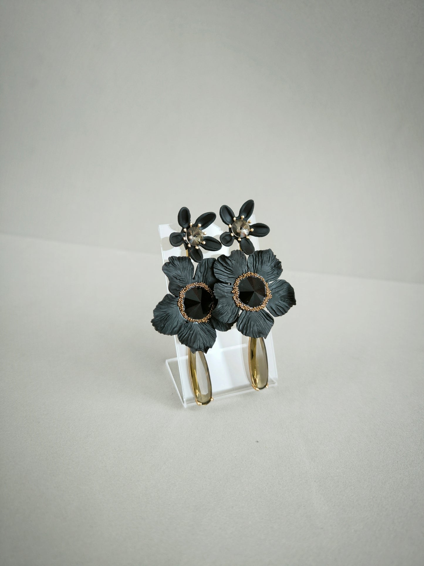 Acacia Black