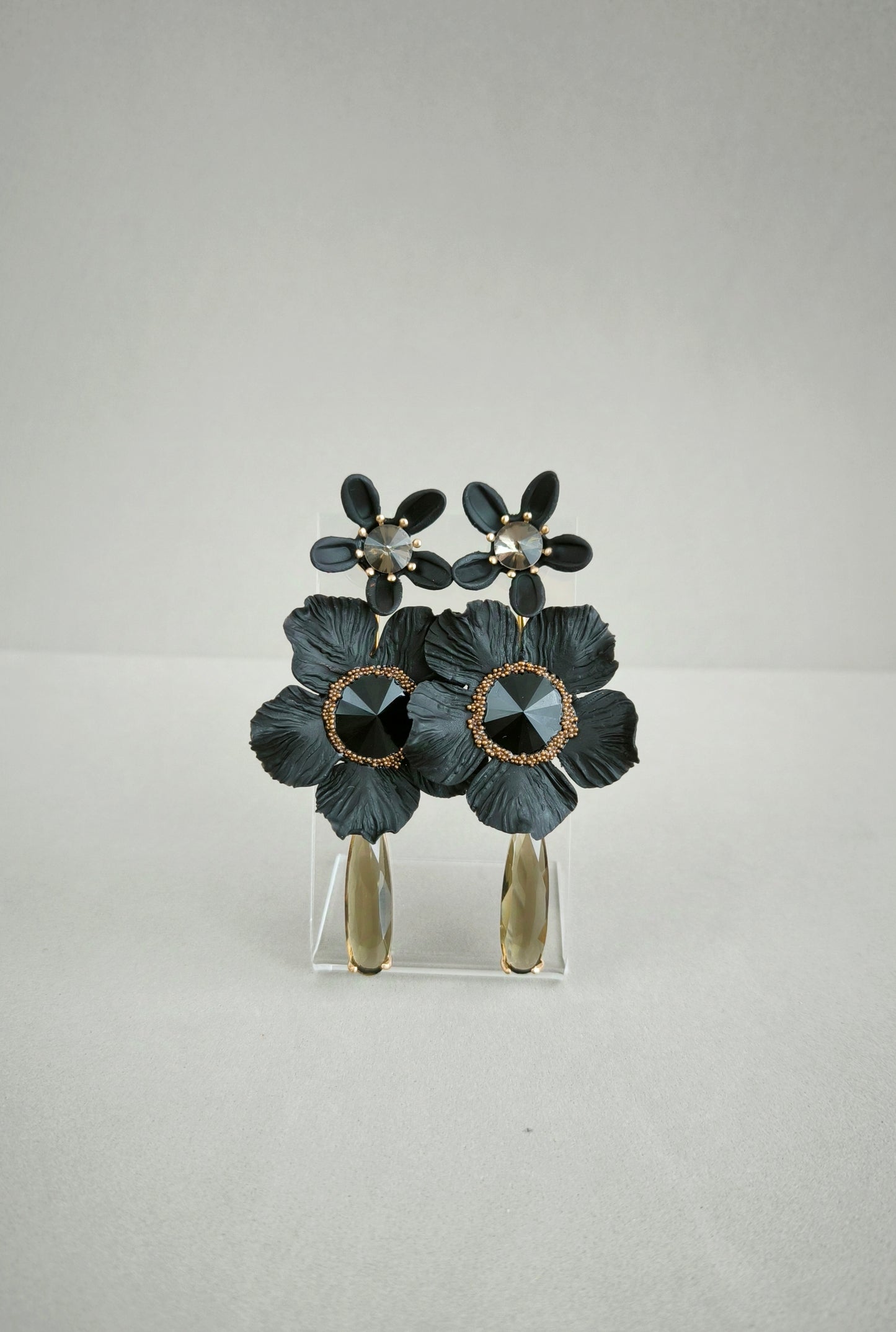 Acacia Black