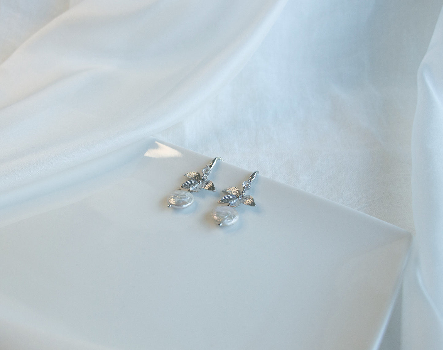 Natural Freshwater Pearls Bridal Earrings; Dangle Earrings; Drop Earrings; Wedding jewellery; Silver Earrings; Gift for Her