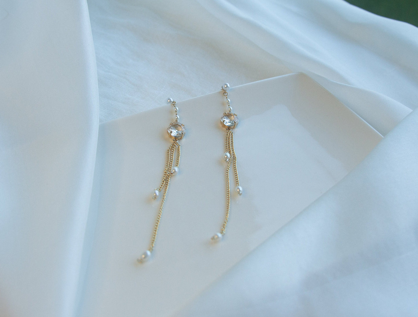 Gold Chain Bridal Statement Earrings; Dangle Earrings; Natural Pearls Earrings; Crystal Earrings; Wedding jewellery; Gift for Bride