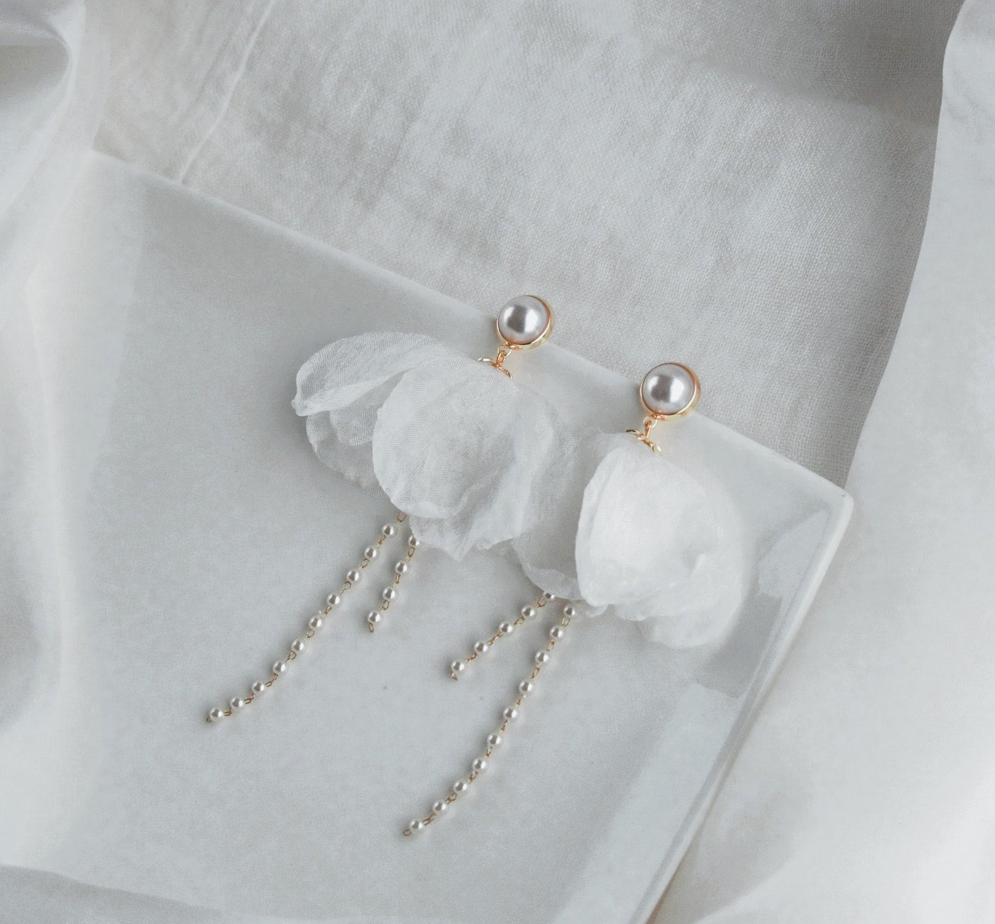 Silk Flower Bridal Statement Earrings; Dangle Earrings; Pearl Earrings; Wedding Earrings; Bride earrings; Gift for Bride; Gift for Her