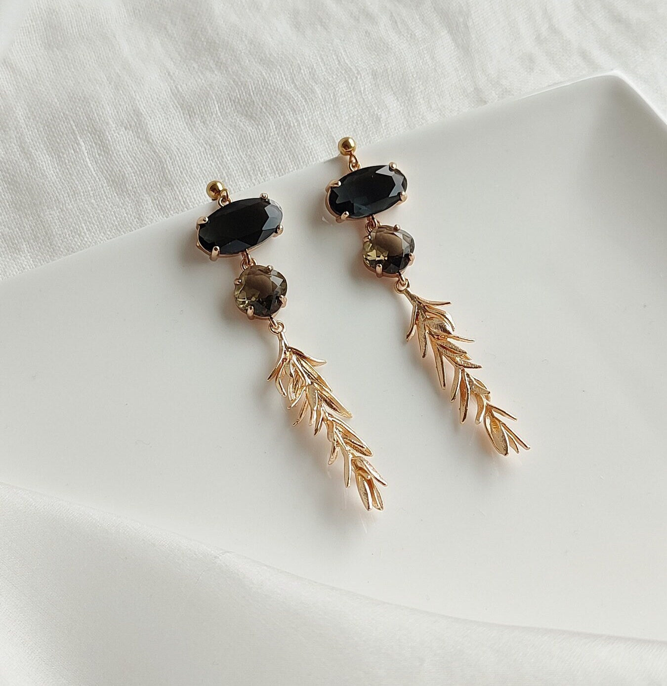 Gold leaves Statement Dangle Earrings; Party Earrings; Gold Earrings; Dark Grey Earrings; Gift for her; Wedding Guest Earrings;