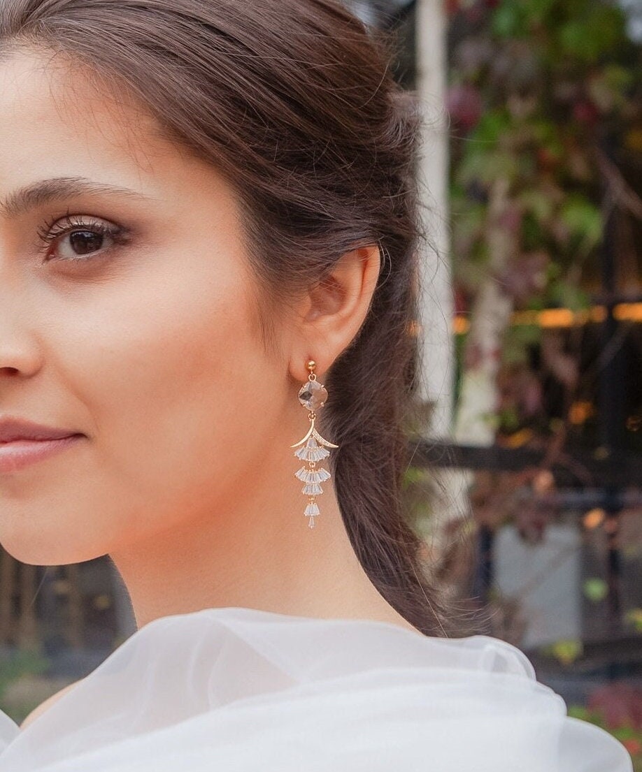 Chandelier Bridal Statement Earrings; Wedding Jewellery; Crystal Earrings; Dangle Earrings; Bride Earrings; Bride gift; Party Earrings