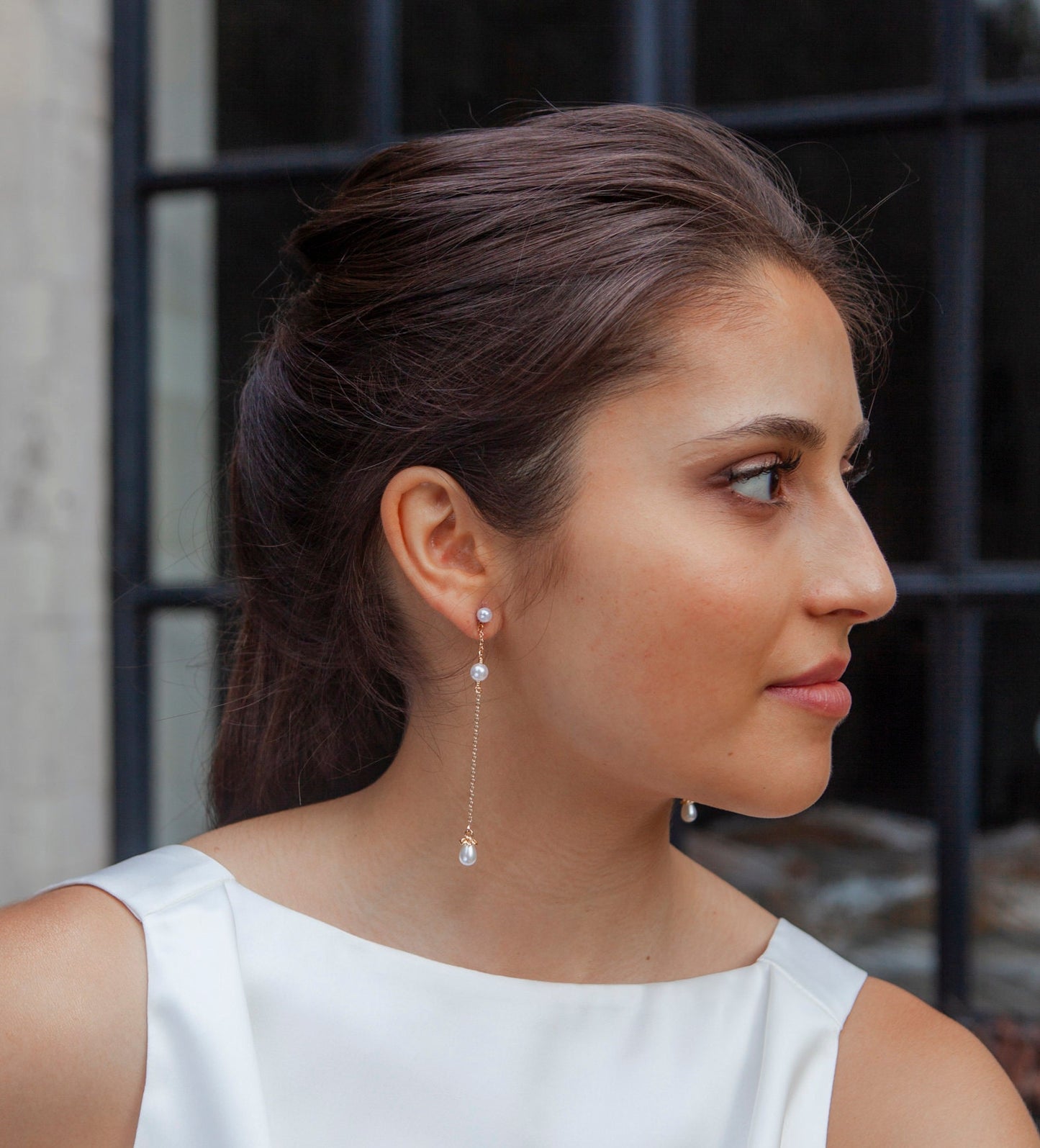 Bridal Dangle Earrings; Pearl Earrings; Gold Earrings; Long Earrings; Chain Earrings; Wedding jewellery; Gift for Bride; Gift for Her