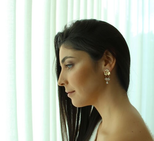Gold Flower Bridal Dangle Earrings; Wedding earrings; Wedding Jewellery; Cubic Zirconia Earrings; Crystal Earrings; Gift for Her;