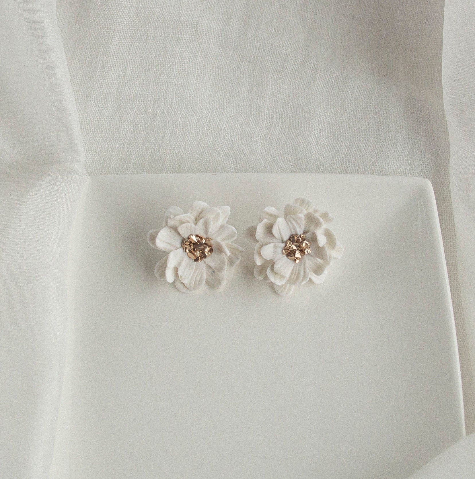 Bridal Floral Earrings; Large white Flower Earrings; Wedding Jewellery; Large Drop earrings; White and Gold Earrings; Gift for Bride