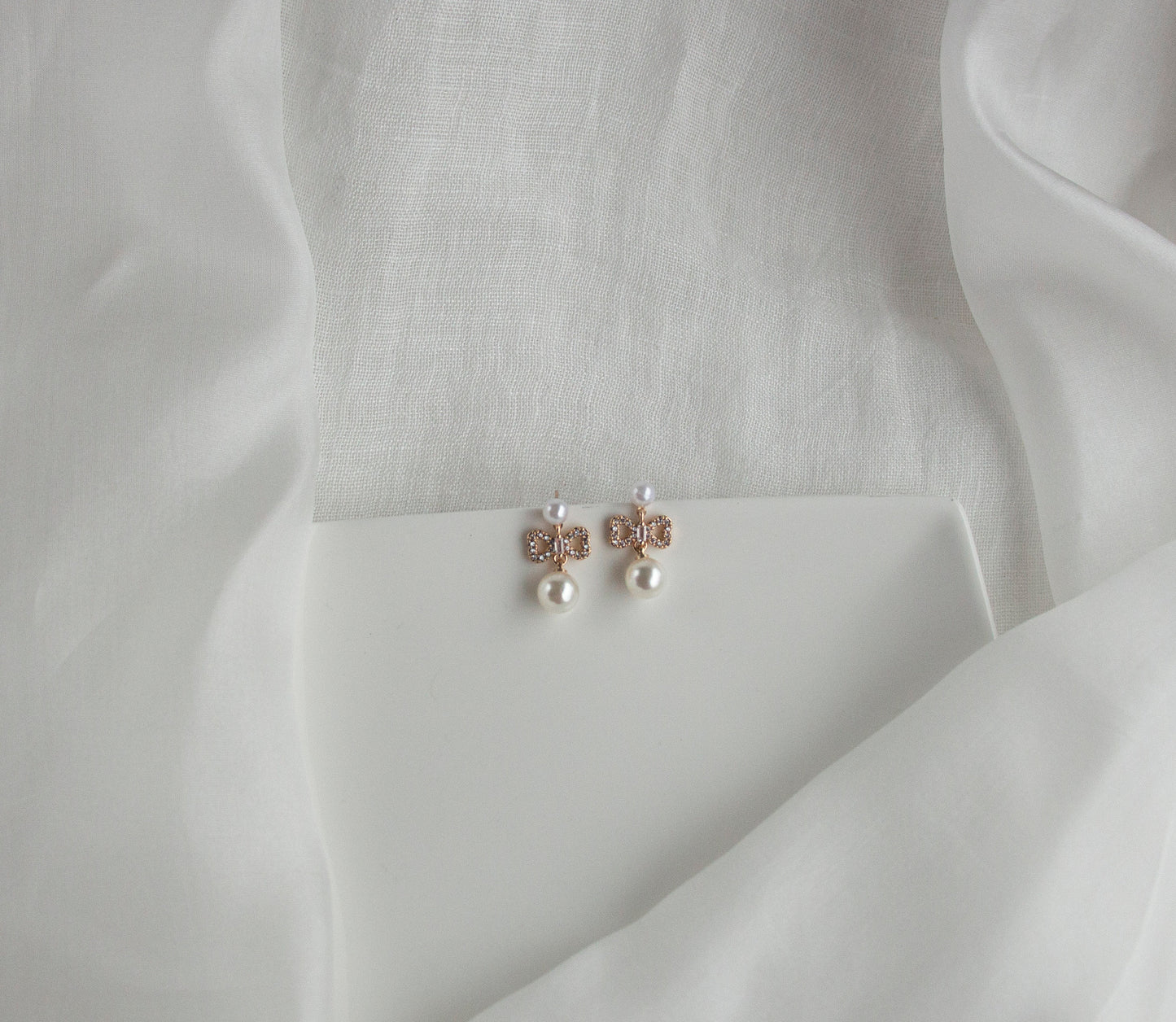 Golden Bow Bridal Drop Earrings; Pearl Earrings; Wedding Earrings; Bridal Studs; Bow Earrings; Zirconia Earrings;Gift for Bride;Gift for Her