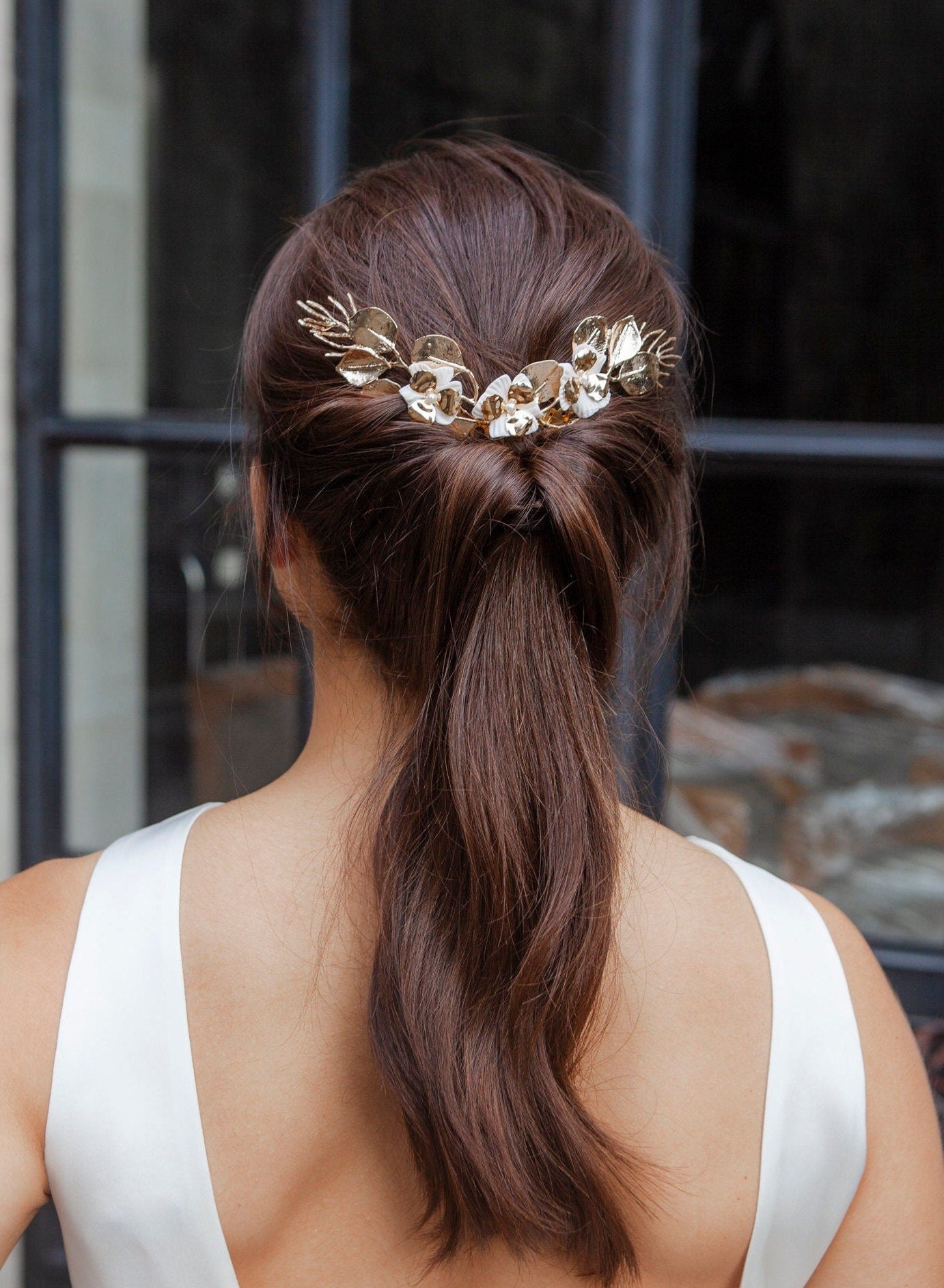 Gold Floral Bridal Haircomb; Bridal Headpiece; Handmade Wedding Jewellery; Golden Hair Acessory; Bridal Hair Pin; Gift for Bride