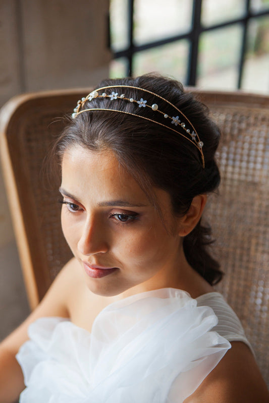 Bridal Tiara; Golden Tiara; Floral Tiara; Bridal Headband; Bridal Headpiece; Bridal Hair Acessory; Bridal Crown; Wedding Jewellery; Wedding