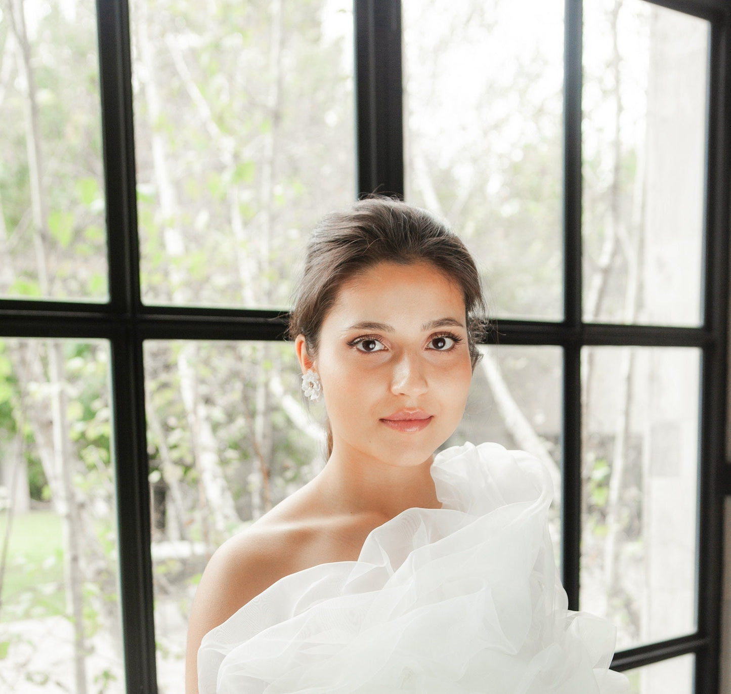 Bridal Floral Earrings; Large white Flower Earrings; Wedding Jewellery; Large Drop earrings; White and Gold Earrings; Gift for Bride