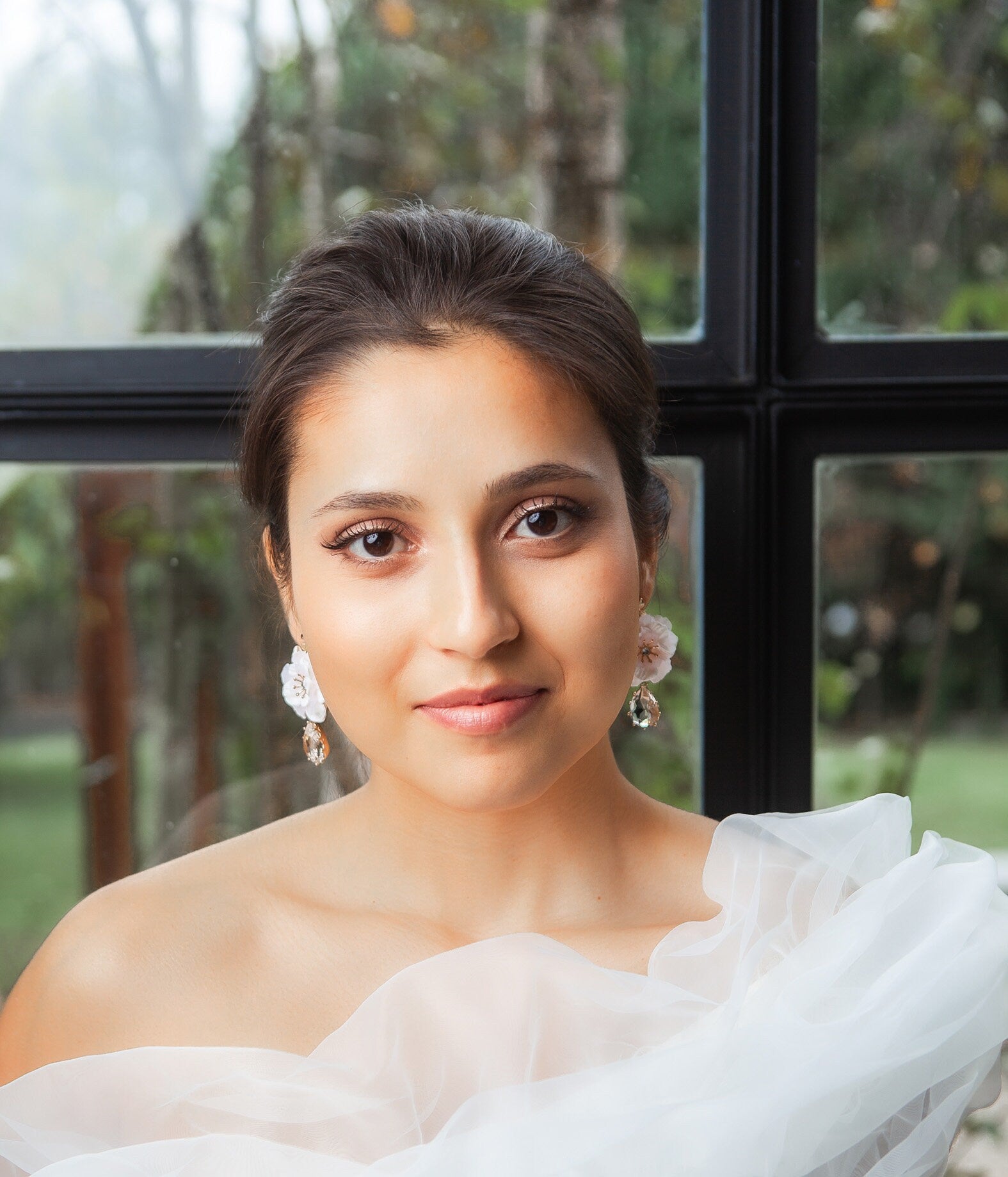 Bridal Statement Floral Earrings; Large white Flower Earrings; Wedding Jewellery; Crystal Earrings; Dangle Earrings; Gift for B;