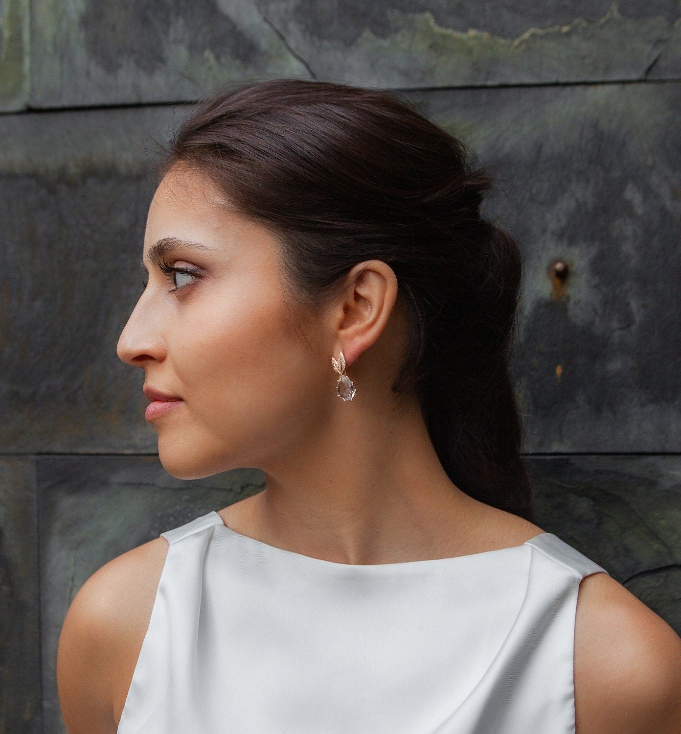 Bridal Gold Leaf Drop Earrings; Crystal Earrings; Wedding Jewellery; Tear drop Earrings; Bride Earrings; Bride Gift; Party earrings