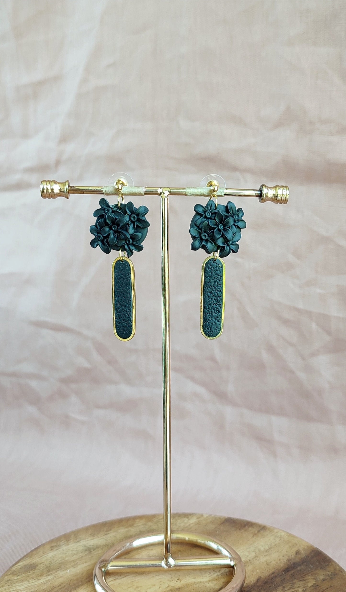 Black Statement Dangle Earrings; Party Earrings; Gold and Black Earrings; Polymere clay Earrings; Floral Earrings; Gift for her;