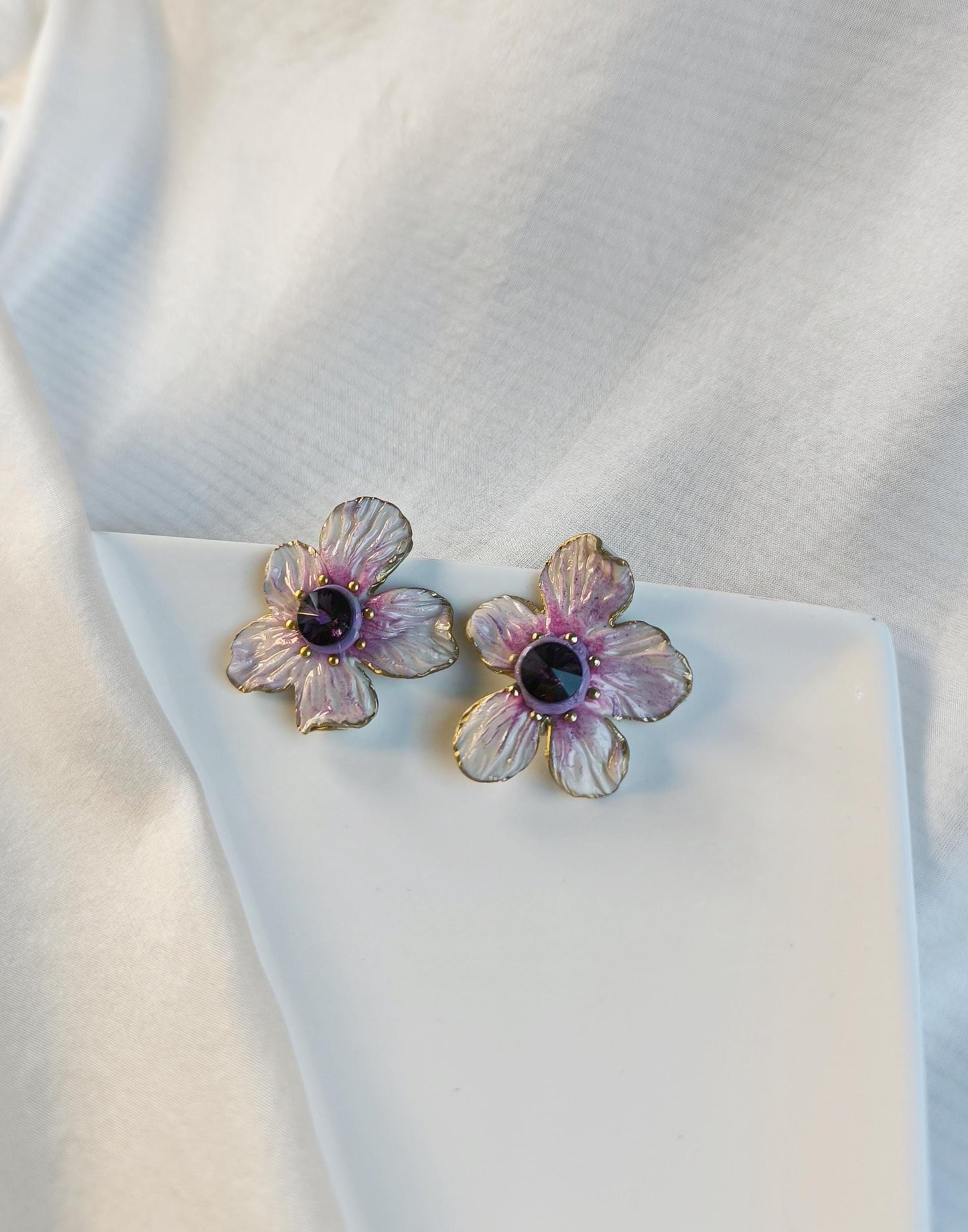 White & Purple Flower Earrings; Party Earrings; Purple Crystal Earrings; Porcelain Earrings; Floral Earrings; Gift for Her; Guest Earrings;