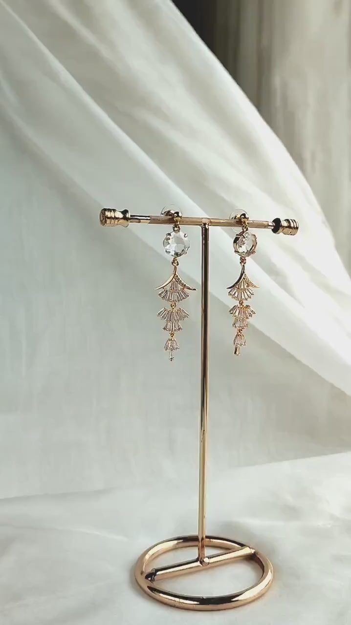 Chandelier Bridal Statement Earrings; Wedding Jewellery; Crystal Earrings; Dangle Earrings; Bride Earrings; Bride gift; Party Earrings
