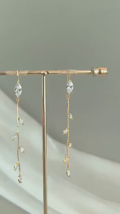 Gold Bridal Earrings; Party & Evening Earrings; Dangle Earrings; Crystal Earrings; Wedding / Bridal jewellery; Maid of honor; Gift for Bride